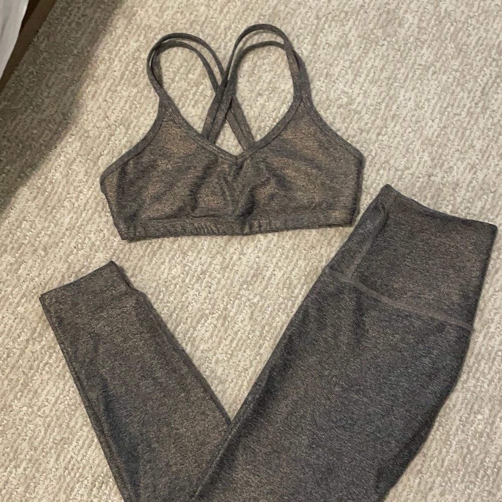 Copper dusted grey beyond Yoga SET